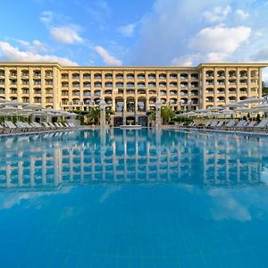 Astor Garden Hotel